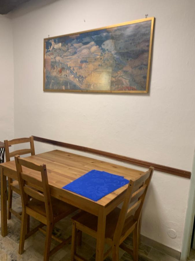 Leone Apartment San Gimignano Bagian luar foto