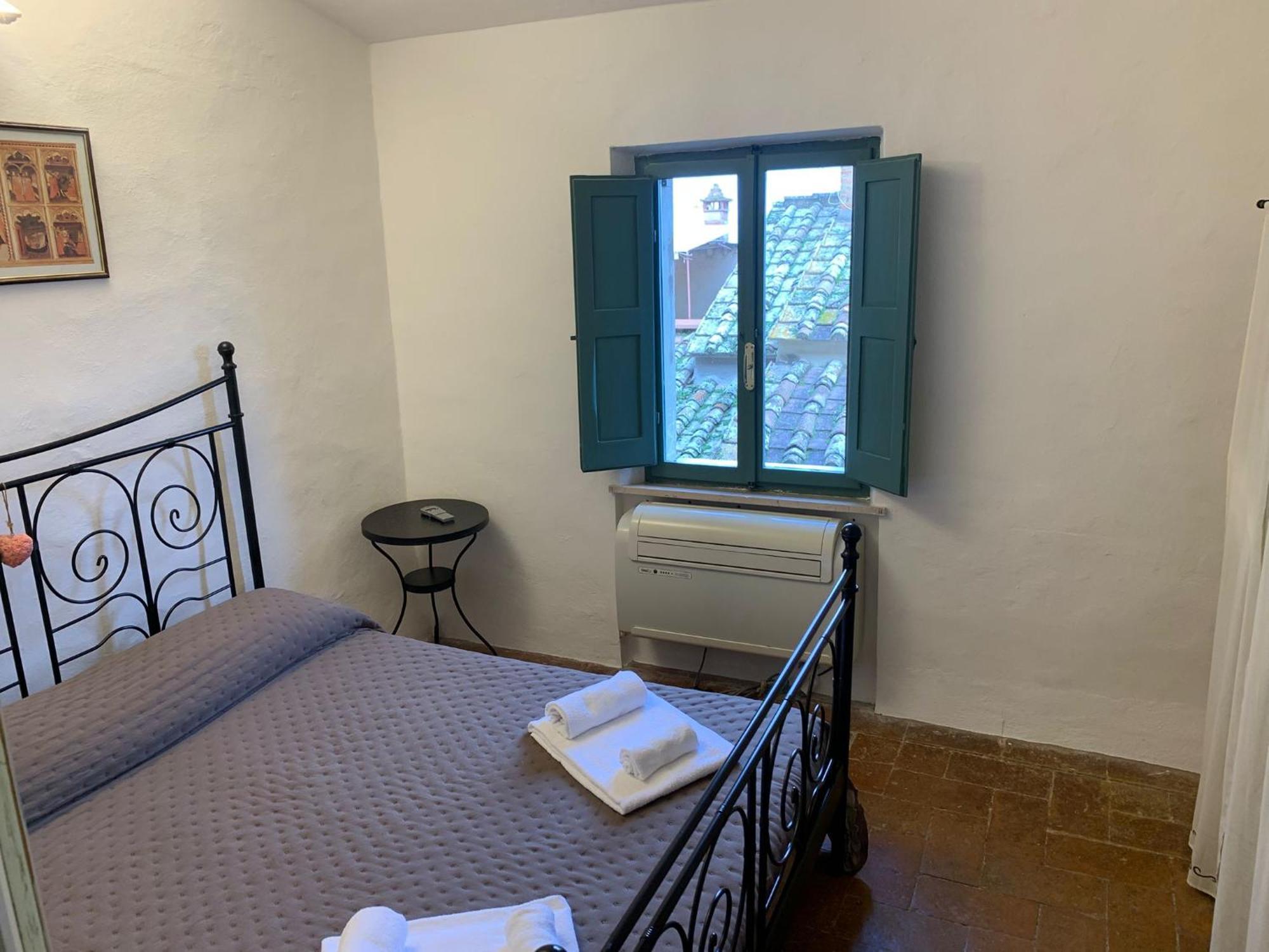 Leone Apartment San Gimignano Bagian luar foto